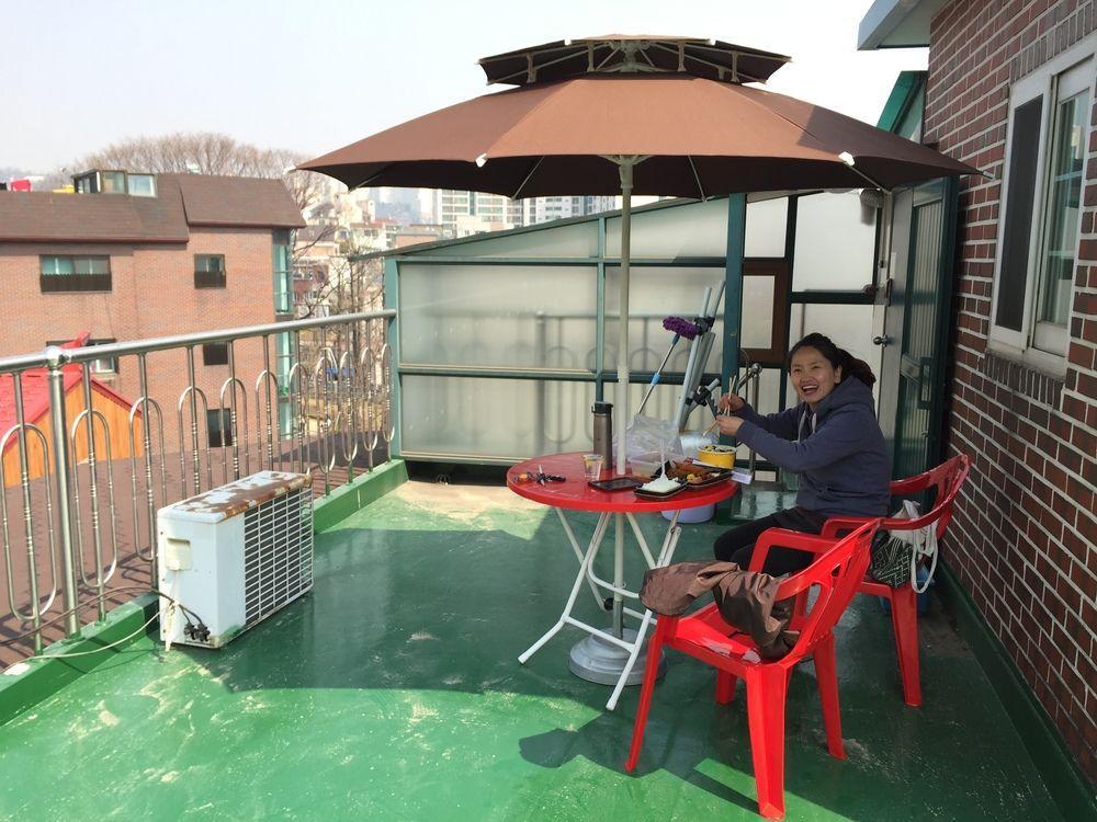 Ostello Backpackers Inside Seul Esterno foto